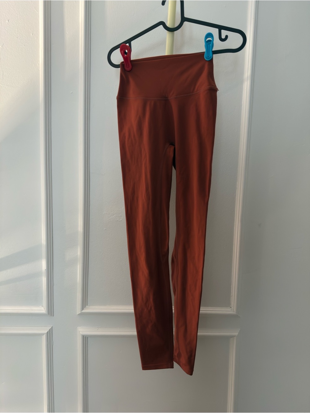 Crop shop boutique leggings